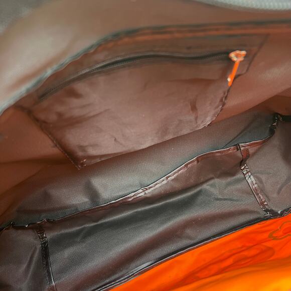 Disney Winnie the Pooh Lounging Lying Down Pooh Messenger Bag As-Is - Picture 9 of 11